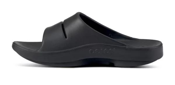 Sandalia Unisex OOFOS Recovery Ooahh Sport Negro Blanco - Imagen 4